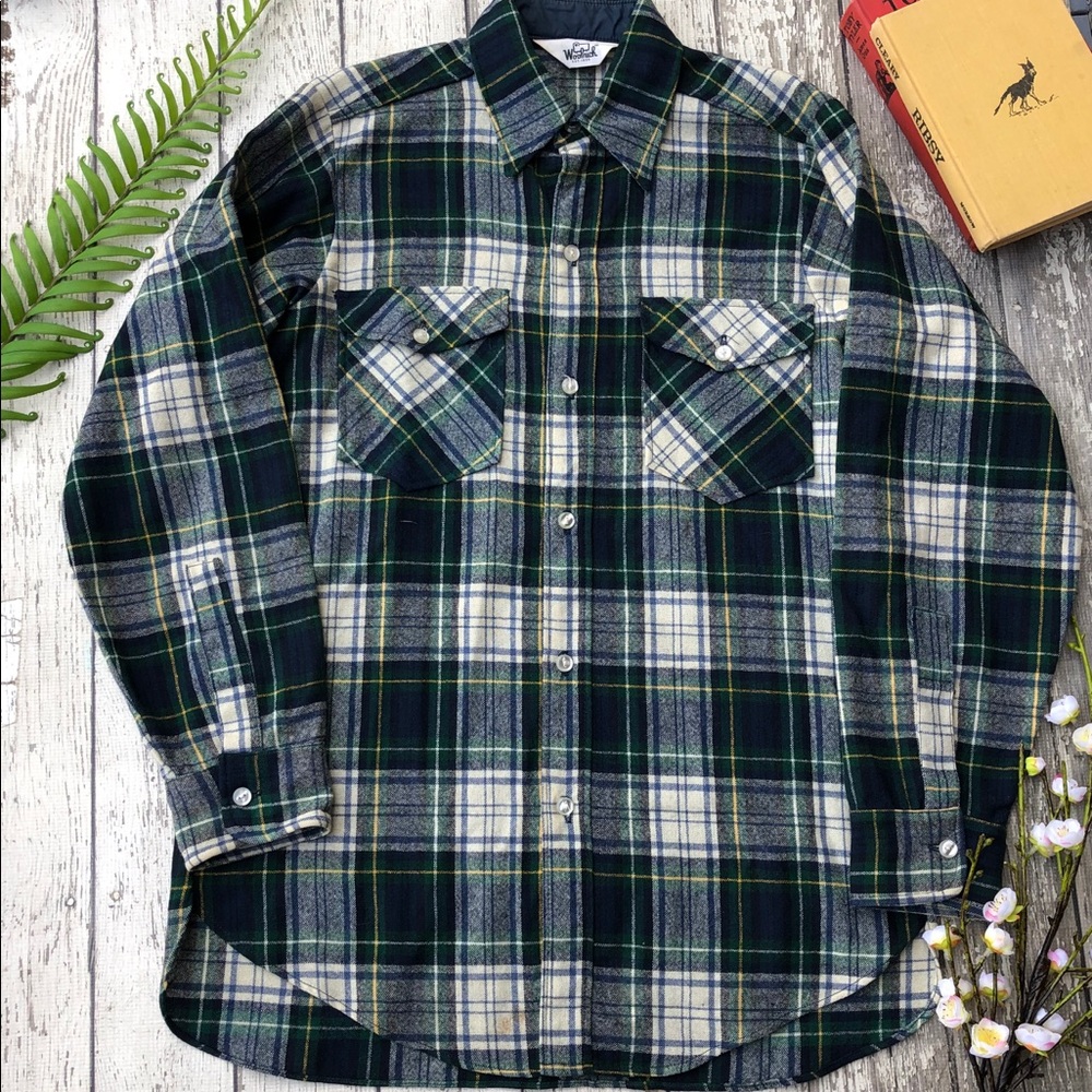 Vintage Woolrich Plaid Mens Button Down Shirt